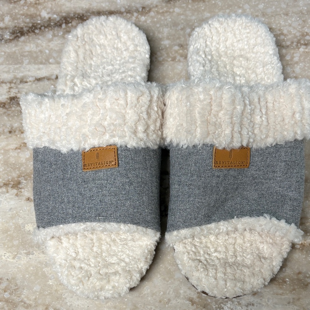 REVITALIGN Gray and Cream Fuzzy Slippers
